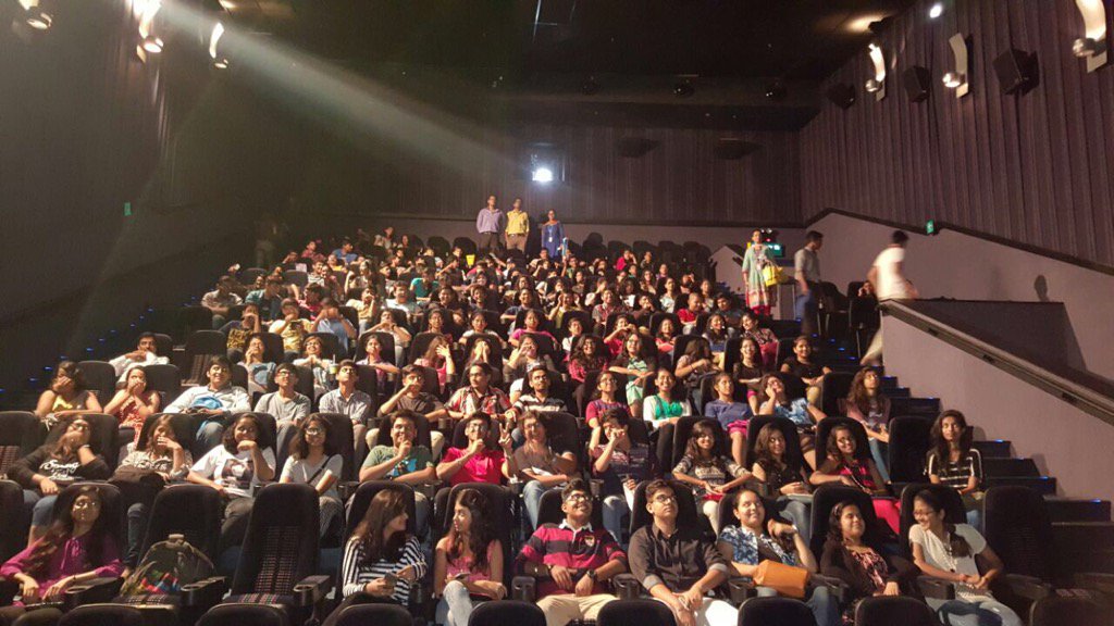 ananthmahadevan's tweet photo. ROUGH BOOK at CINEPOLIS thane. Right now. HOUSEFUL also at Andheri Chembur Pune. Thank you!! https://t.co/Hzs6BuvPj5