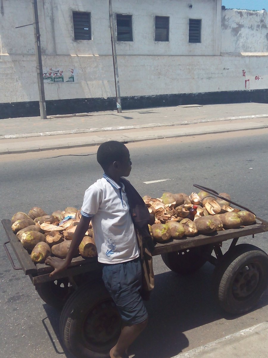 natalpha27's tweet image. The hussle is real #BlogCamp16
#TheGhanaWeNeed
#Unrestricted