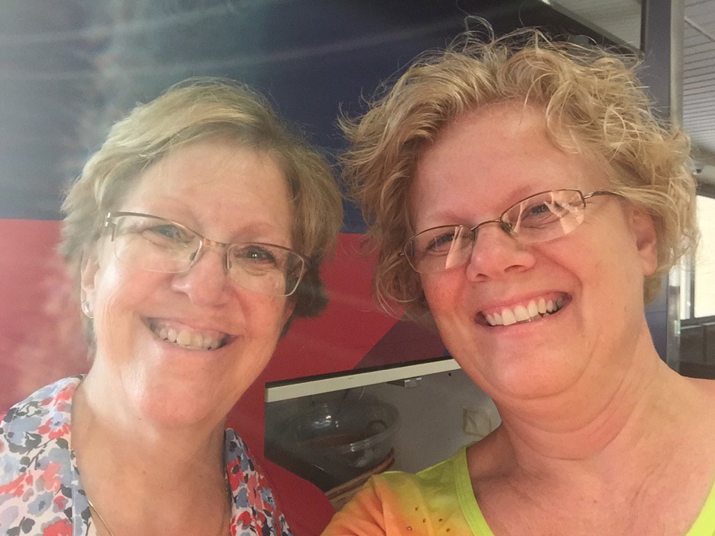 kristinefull's tweet photo. Philly bound for #CathEdSTREAM @cspen @sccatholicsuper https://t.co/DHbBA9dsnh
