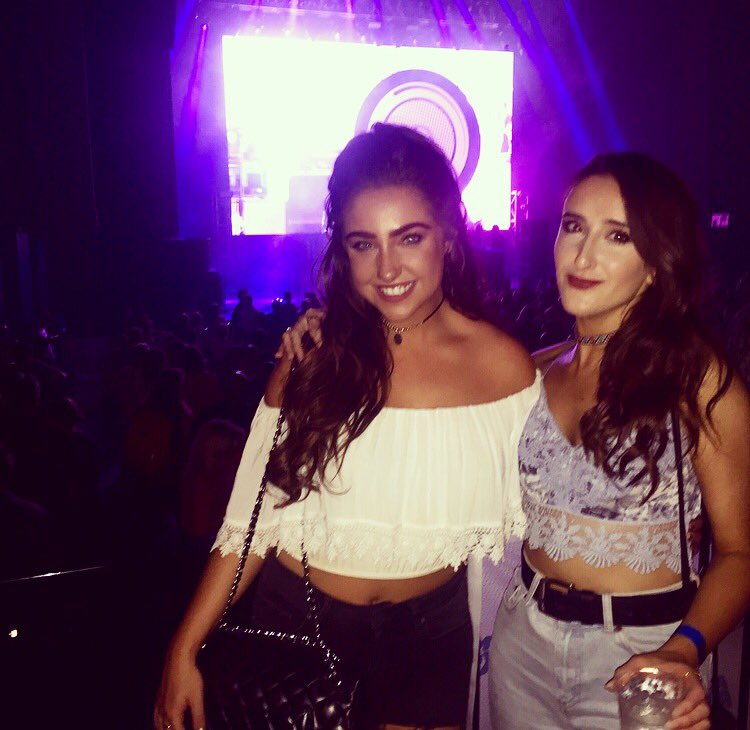 MonAmieOfficial's tweet photo. Great night last nights for @AutismRocks Tribute to Prince 💜 https://t.co/UOByqZJnnu