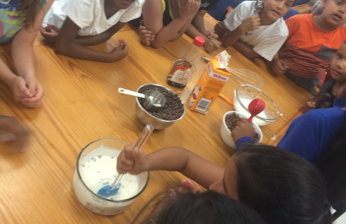 Mrs_TTeach's tweet photo. Math making #mufflestruffles - fractions, mass &amp; capacity, time, division and multiplication = yum! @BrandonGatePS https://t.co/ZQpxZBjMwT