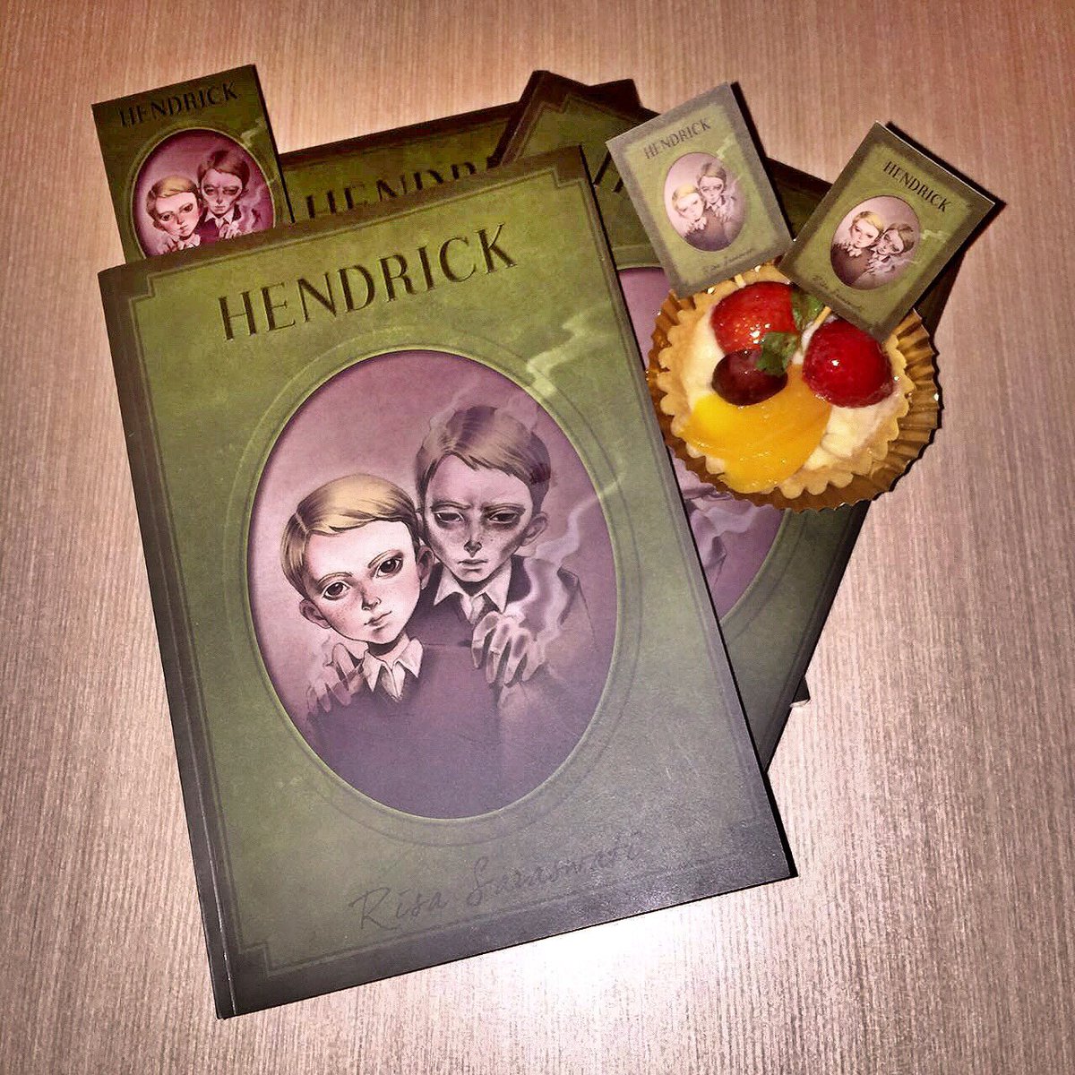 Congrats for <a href="/risa_saraswati/">risa saraswati</a> for Hendrick book launching! Teruslah berkarya👏🏻