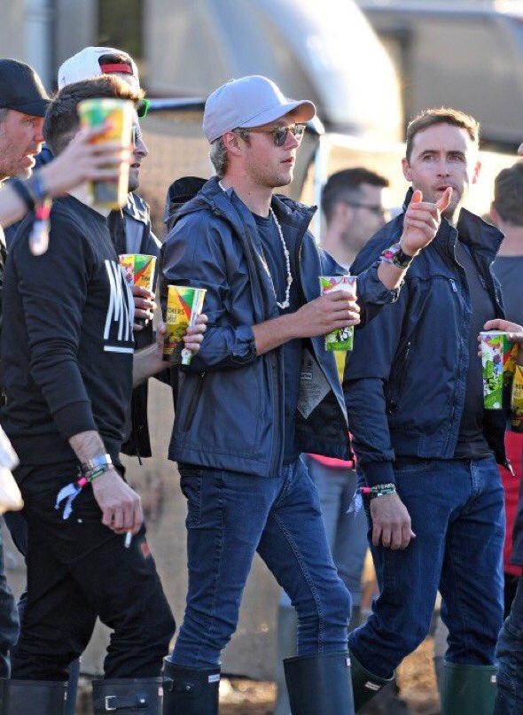 And here we have Niall leading his gang