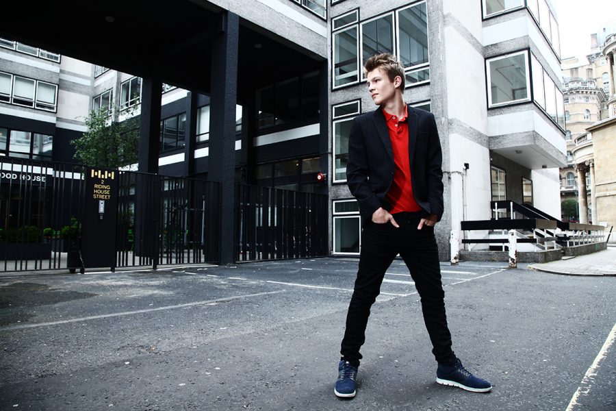 KubeStudios_'s tweet image. Introduction to @RyanJModel check out his website! ryanjamesmodel.co.uk #kubestudios #model #teenmodel #fashion