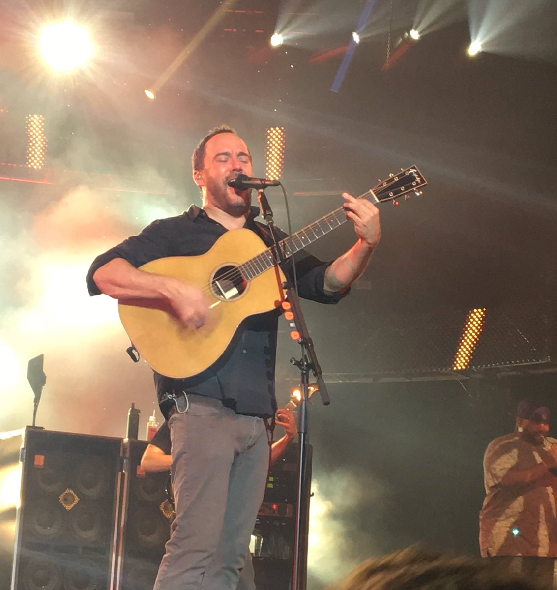 PhillySteph41's tweet photo. Can't decide which pic I like best, so take all 4! #dmbPhilly #dmb25 #DMBCamden https://t.co/FRFCAi5RHZ
