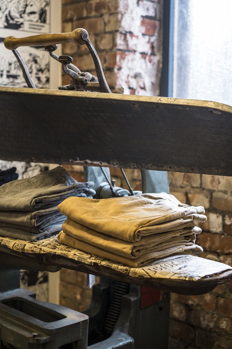 PrivateWhiteVC's tweet photo. Saturday is for shopping and Manchester deserves exploring... our shop is open from 12-4pm! https://t.co/ETztc7QMqT https://t.co/VmxuuUYbQ8