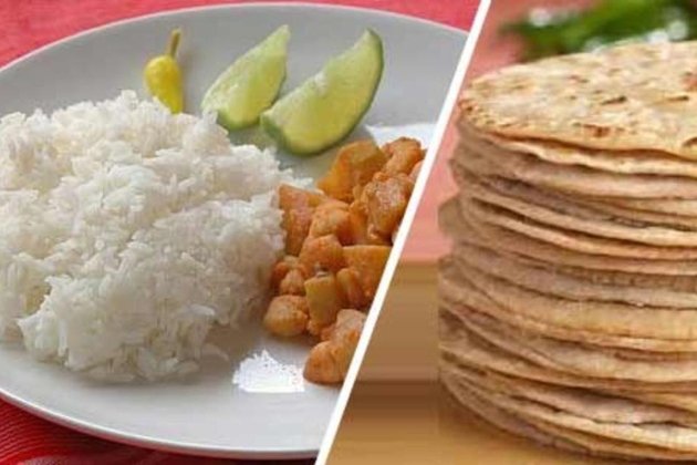 News18Bengali's tweet photo. #carbohydrates #Chapati #FoodHabbit #Rice
ভাত না রুটি কোনটা খাবেন ?
https://t.co/7glpneRRb4 https://t.co/CayDp72EIK