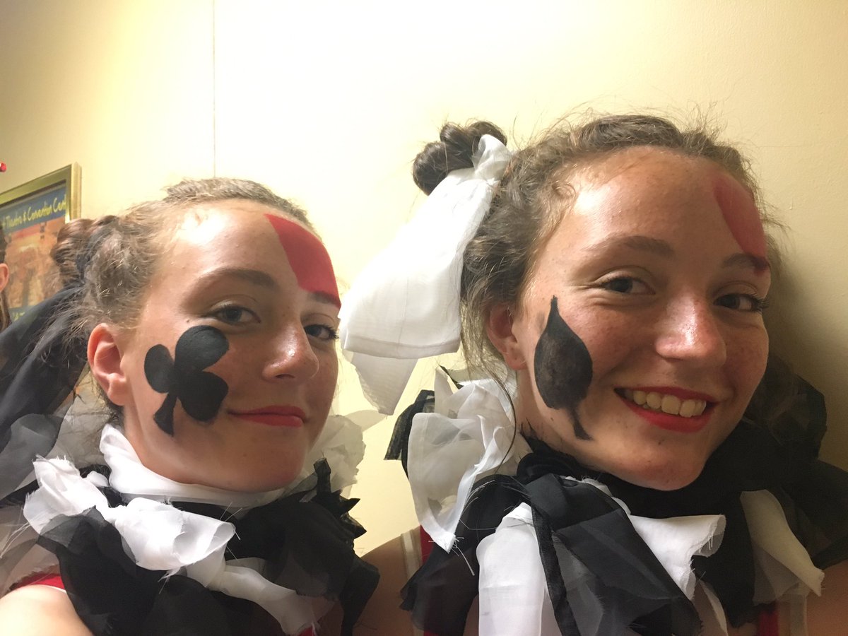 StanleyDance's tweet photo. Siamese Twins - Becky and Kate Flinn https://t.co/nqowmGzqx5