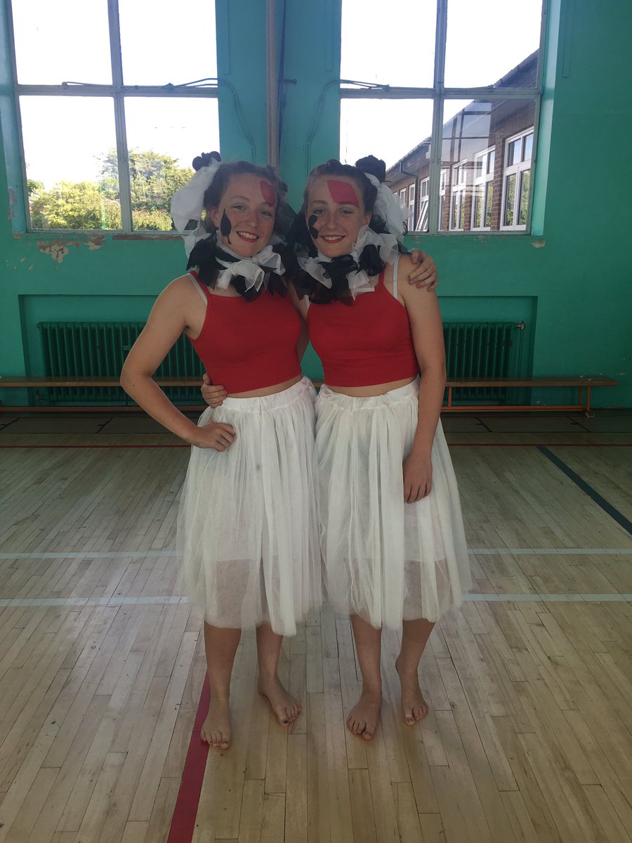 StanleyDance's tweet photo. Siamese Twins - Becky and Kate Flinn https://t.co/nqowmGzqx5