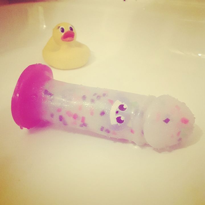 GSilicone's tweet photo. Morning wash ... Hello !! #behindthescenes #handmadedildos #hellokitten #etsy #etsyshop https://t.co/hJuGTAzCSX https://t.co/Z876ts8GBE