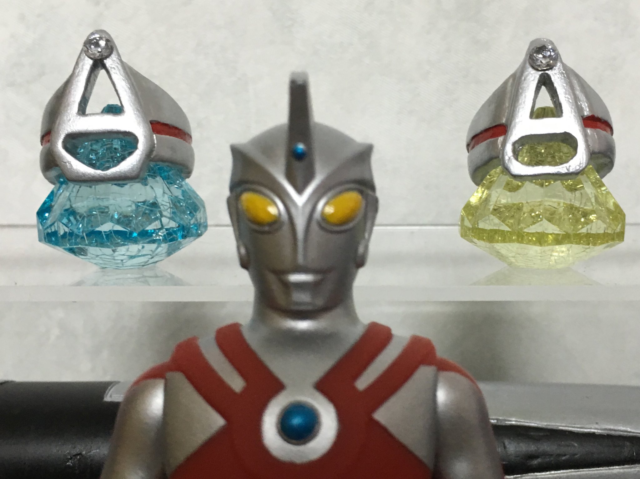 くらいどp Pa Twitter ウルトラマンエースblu Rayが五万 買えない でもウルトラリング エースリング は欲しい じゃあどうするかということで作りました 変身セットのやつとかは小さくて入らないけど これはちゃんと指にはめられます ウルトラ くらいどp Pa Twitter ウルトラマンエースblu Rayが五万 買えない でもウルトラリング エースリング は欲しい じゃあどうするかということで作りました 変身セットのやつとかは小さくて入らないけど これはちゃんと指にはめられます ウルトラ