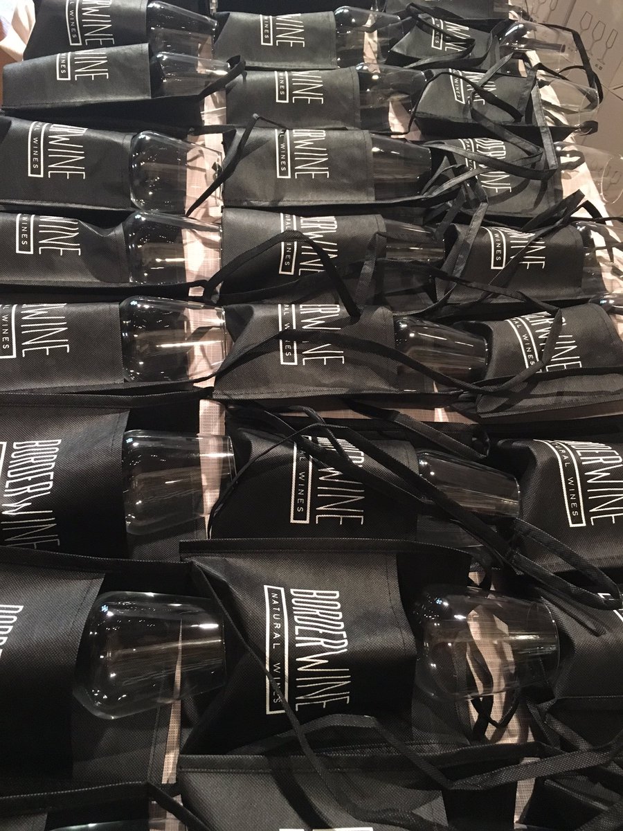 BorderWineItaly's tweet photo. Calici pronti! #BorderWine #vinonaturale https://t.co/xXTOria6GV