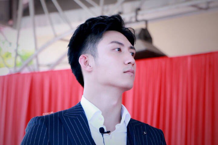 Shuai_Johnny's tweet photo. 갓니콜♡ https://t.co/Oljd3aKR1y