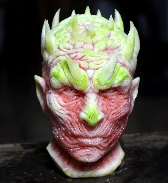 FistashkinKnow's tweet photo. Night's King and a watermelon.
 #GameofThrones  Король Ночи из арбуза. https://t.co/3OjfmBjXdx