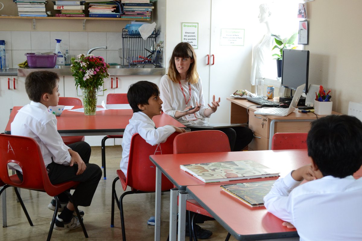 BuckinghamPrep's tweet photo. @katiescottscott shares the secrets behind her intricate illustrations with #Year6 #Animalium #FromPaperToDigital https://t.co/V1m8s3mSqn