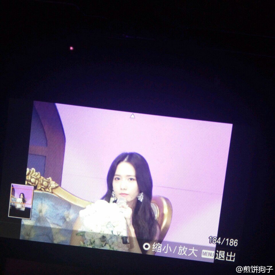 [PIC][24-06-2016]YoonA khởi hành đi Bắc Kinh - Trung Quốc để tham dự "2016 YoonA 1st Fanmeet - BLOSSOM in Beijing" vào sáng nay Cly_MfUUgAA5Spm