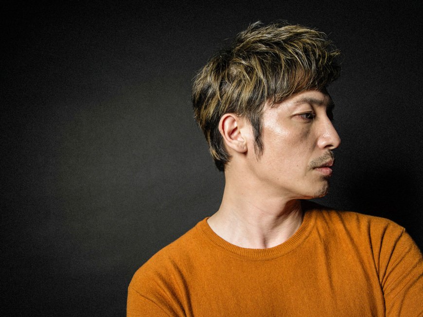 GQJAPAN's tweet photo. 『探偵ミタライの事件簿　星籠（せいろ）の海』が公開中。主演の玉木宏がファッション、仕事との向き合い方、理想の紳士像を語る。https://t.co/JGEmi8oY3L #interview https://t.co/lG9EMI3va2
