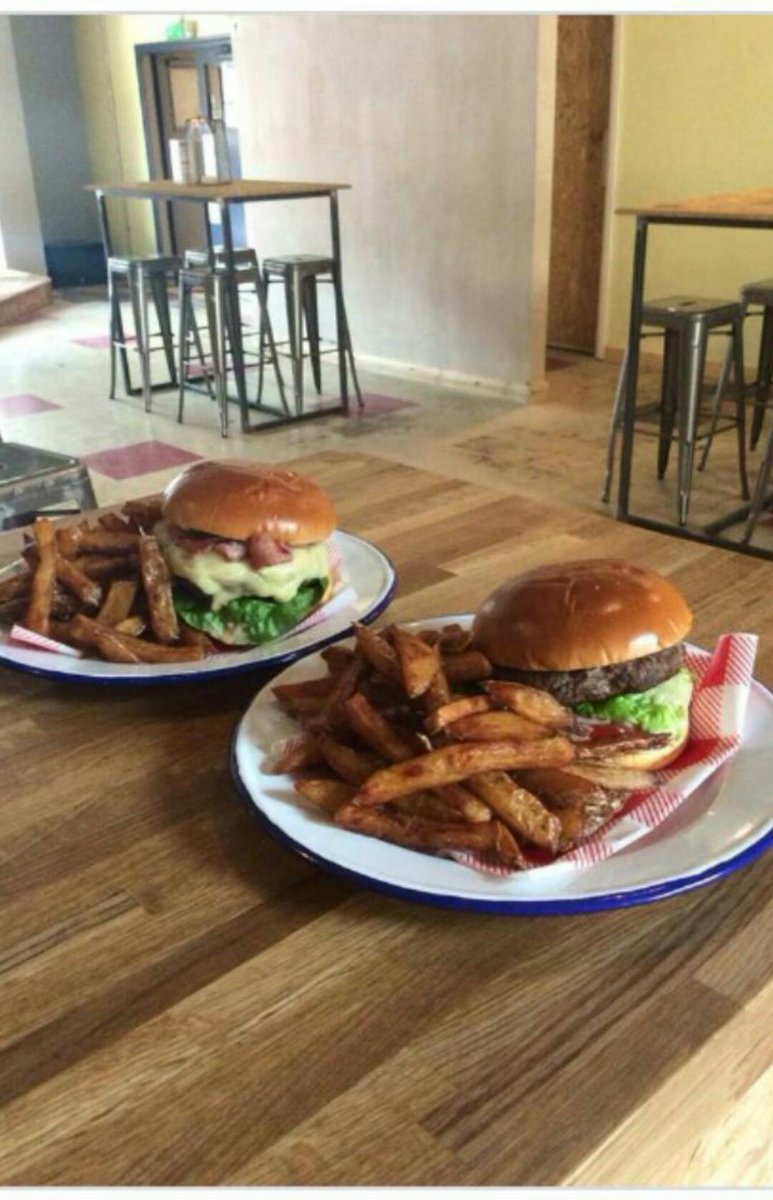 3MonkeysHalifax's tweet photo. WOW. Any Craft Burger with Free Double Cooked Chips. Only  £4.00!!! https://t.co/amTBupXBrC