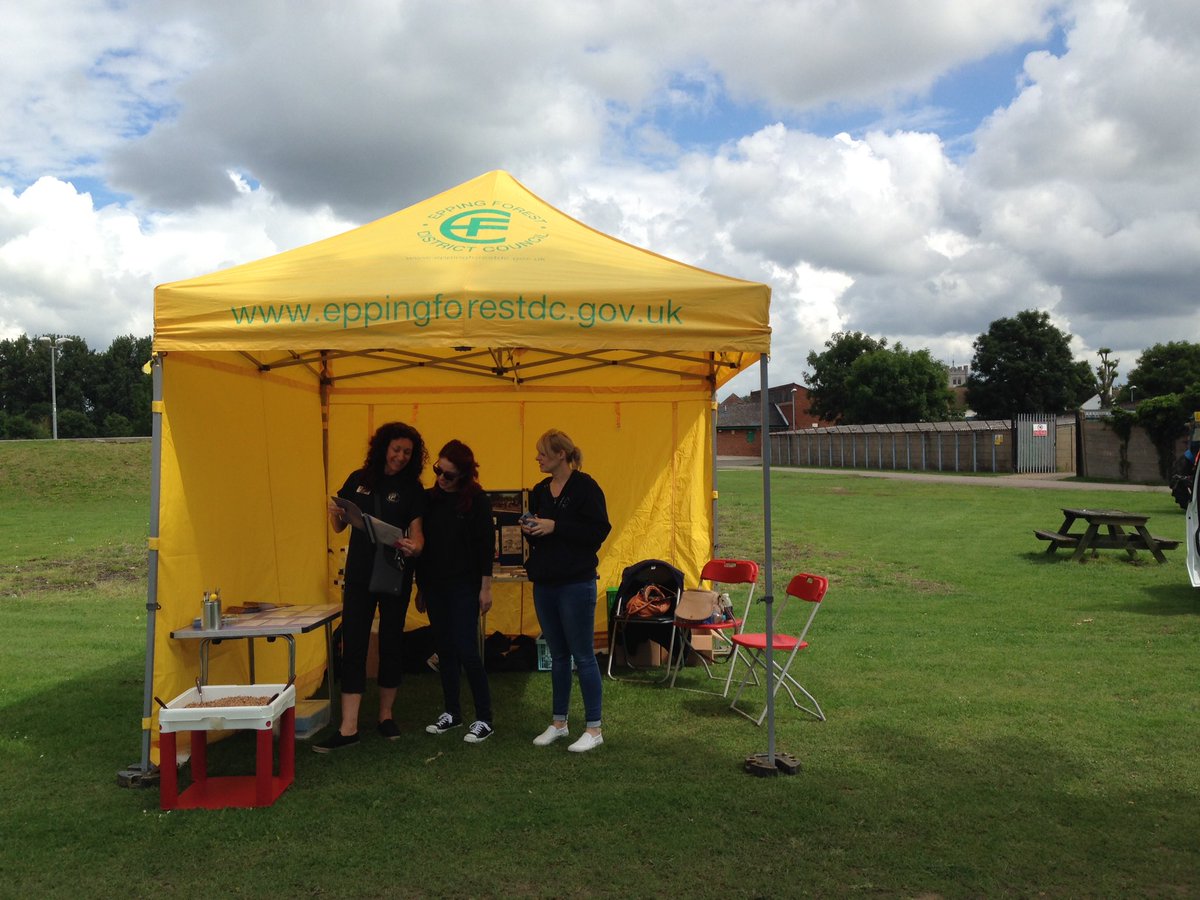 efdccommunity's tweet photo. Say hello to the community services team at Waltham Abbey Town Show. Have a go at the archeological dig! #WATS2016 https://t.co/H5vOWMExF5