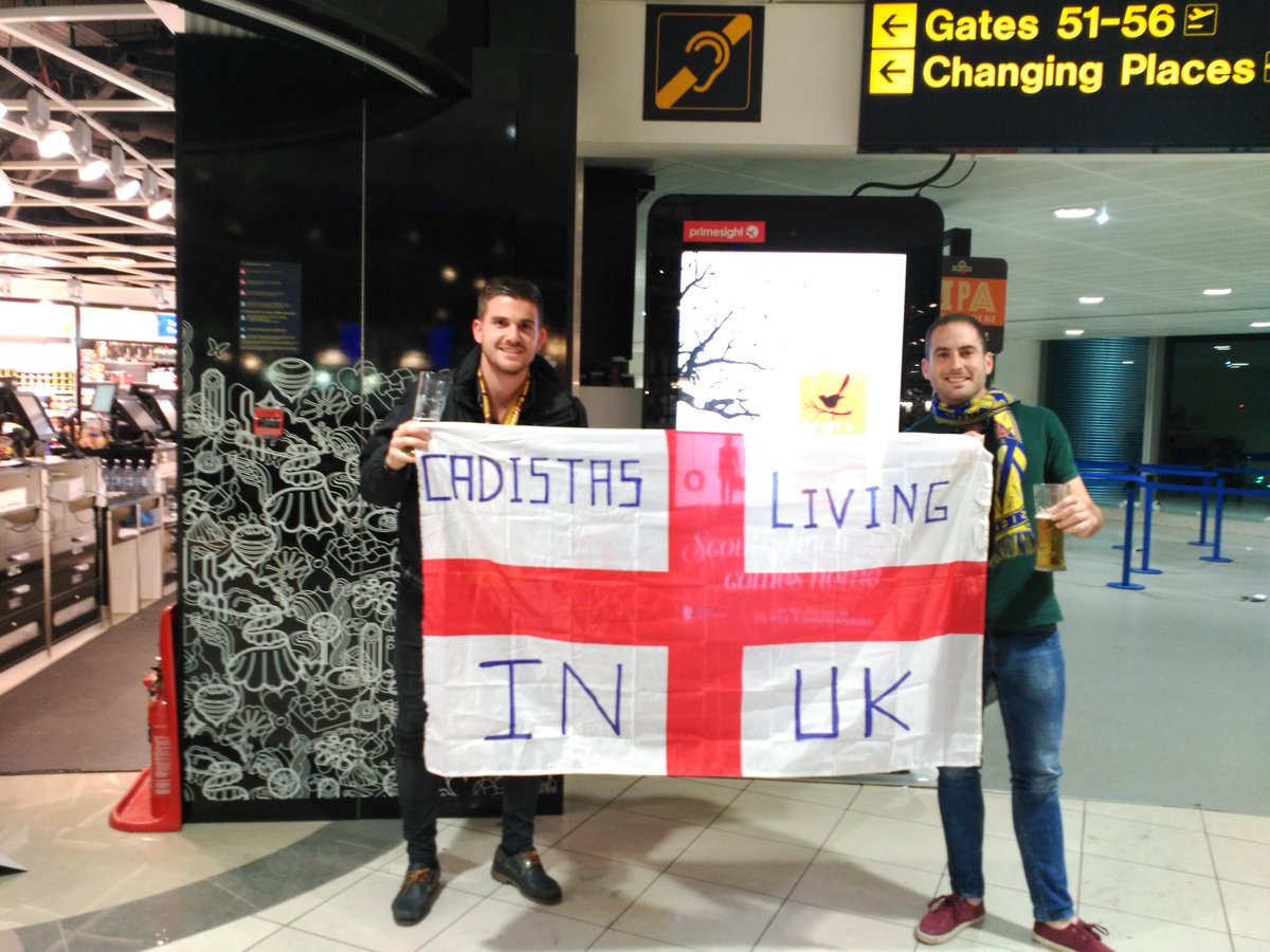 boomlvb's tweet photo. Desde Manchester! Algún cadista ya por Alicante? #elBrexitesamarillo #A2  @portalcadista  @Cadiz_CF @CDC_CadizCF https://t.co/98qQJSBJV1