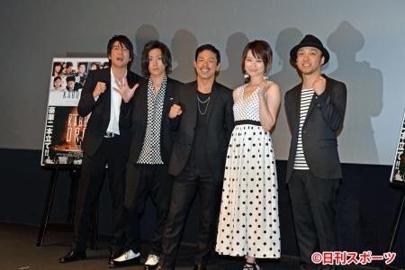 exnews24's tweet photo. 【EXILE】松本利夫が初プロデュースする映画「KABUKI DROP」の初日舞台あいさつが25日、ユナイテッドシネマ豊洲で行われ、松本利夫、早乙女太一、島袋寛子らが出席。「パフォーマーを卒業してから松組に命をかけて頑張ってきた」 https://t.co/wPP4OW3B86