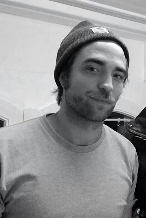 IamRobAddicted's tweet photo. #BeardyRob โค๐๐ https://t.co/JBuDuTqt0X
