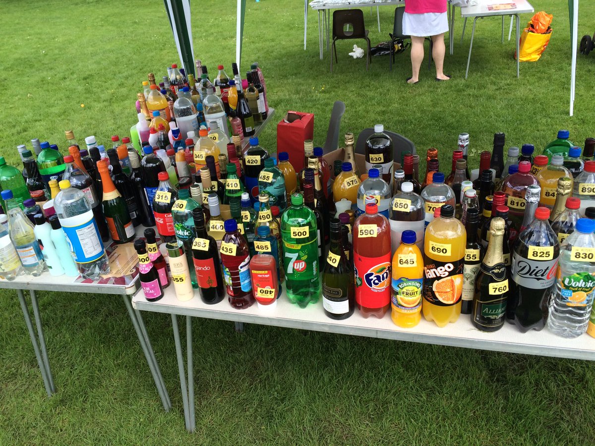 FriendsOfSPS's tweet photo. 40 minutes to go! Come to Southborough Primary School Fayre! 12-4pm https://t.co/qneXogFDMB