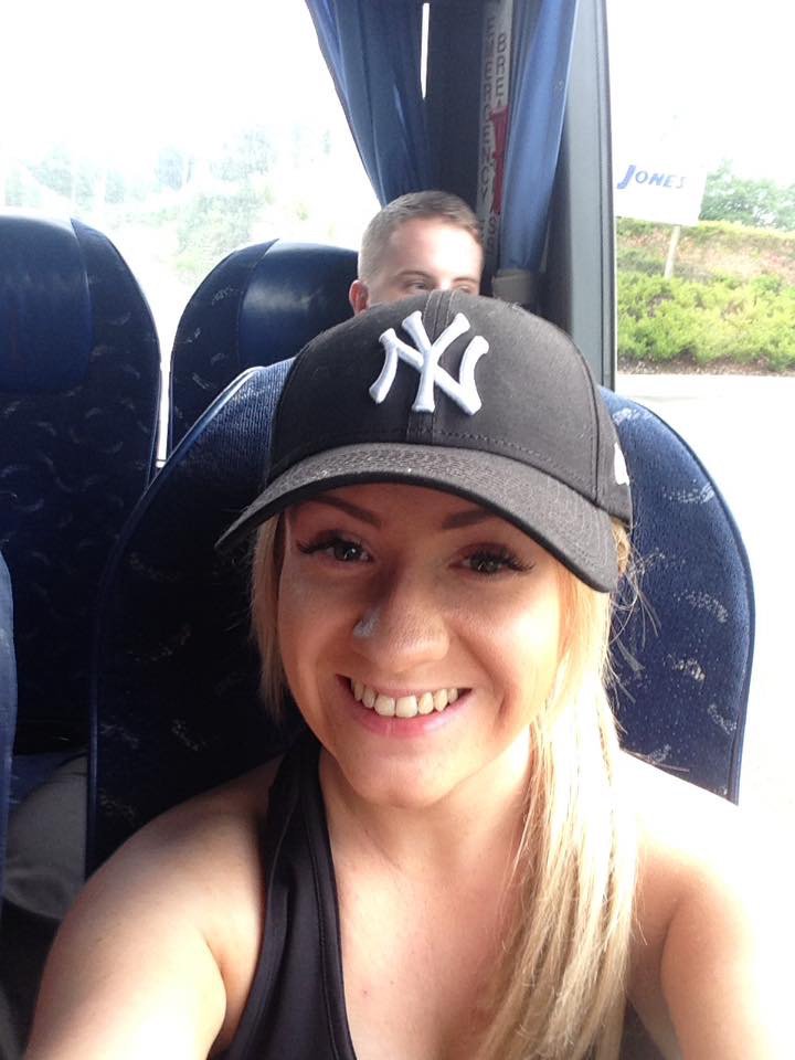 AO Smile tweet media