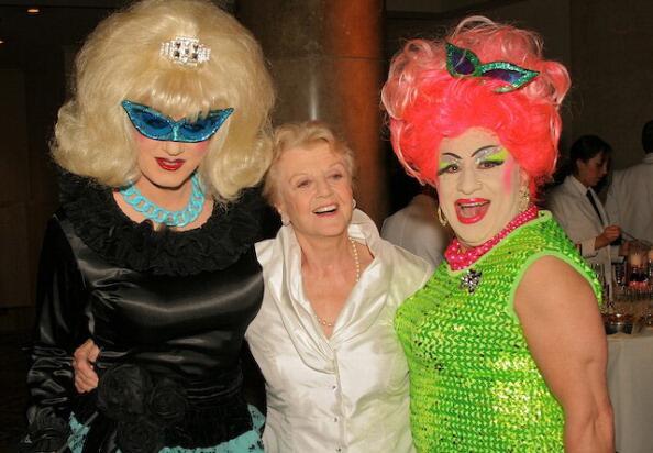 _AngelaLansbury's tweet image. Happy #Pride2016!