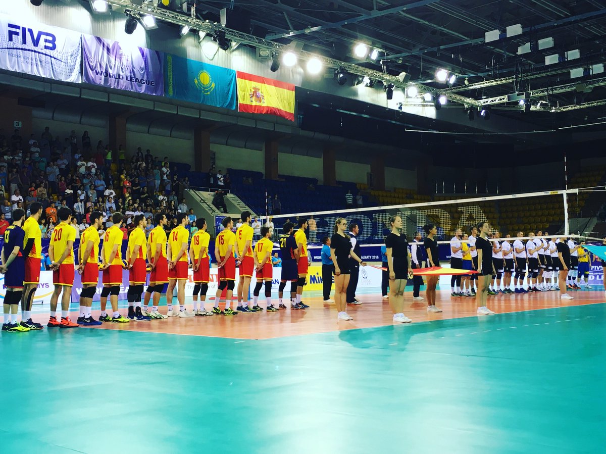 LaLigaPlus's tweet photo. 🙌🏐 | 🇪🇸 3-0 🇰🇿 | #FIVBWorldLeague

¡Enorme victoria de España! El deporte siempre da una 2ª oportunidad 👏 Mañana, 🇩🇪 https://t.co/mabeEulXVv