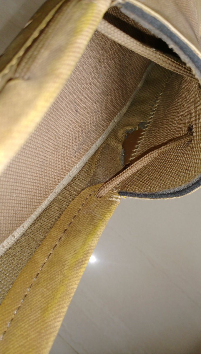 subu22in's tweet photo. Bad 1st xperience of shoe-shopping @ @myntra! Stitches came off within hours of use. No repair/replacement possible! https://t.co/dB35Vb0Rod