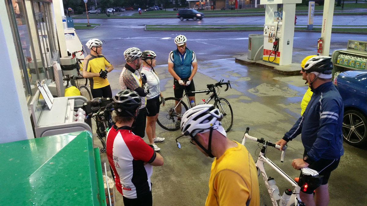 Follow these eight riders on today's Can-Am 400: 
share.findmespot.com/shared/faces/v…