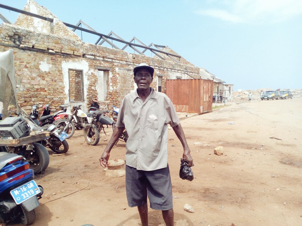 benadadevoh's tweet image. #BlogCamp16
#TheGhanaWeNeed
 This man insisted I take him a shoot. #Unrestricted