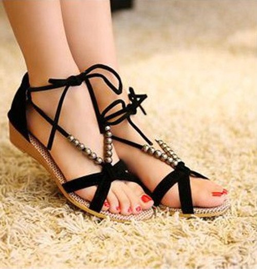 SandlePorn's tweet photo. In love with these low heel wedges https://t.co/9WYBH3uCDJ