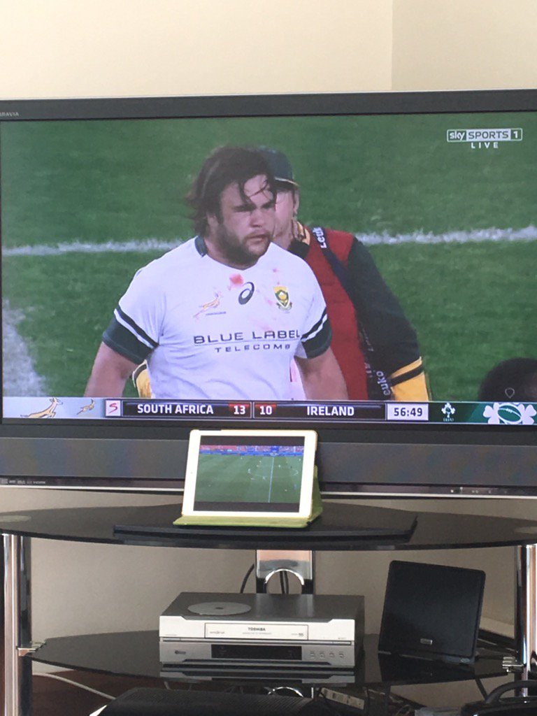 Snooples1's tweet photo. One way to make sure I don't miss @IrishRugby and @OfficialIrishFA #GAWA https://t.co/rMAbf1dC7g
