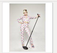 ismileyfuck's tweet image. EU NÃO TAVA ESPERANDO POR ISSO, JÁ QUERO ESSAS FOTOS EM HQ PRA COLAR NA MINHA TESTA!