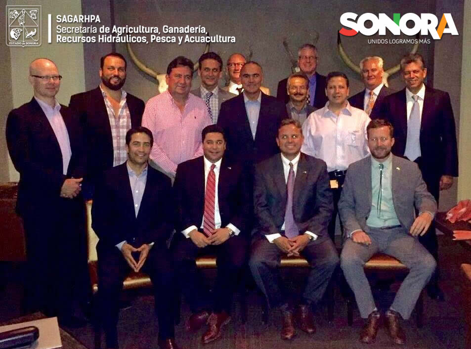 SAGARHPASonora's tweet photo. Encuentro con funcionarios de Agricultura y Ganadería de Arizona #AMCSummit16 @AzMxCom https://t.co/QDx7zoDBcz