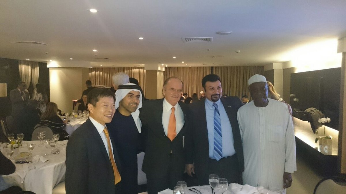 UAEConsulateSP's tweet photo. أقام القنصل مأدبة إفطار حضرها وزير الثقافة المحلي بساوباولووممثلين الأديان والقناصل واعيان الجالية العربية #mofauae https://t.co/NJluNGvLVb