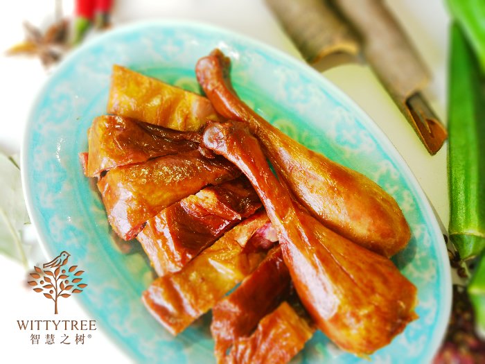 wittytree's tweet image. 叫只鸭子吧？这个看起来好看，对比后面那只鸭子，我更喜欢那种口味