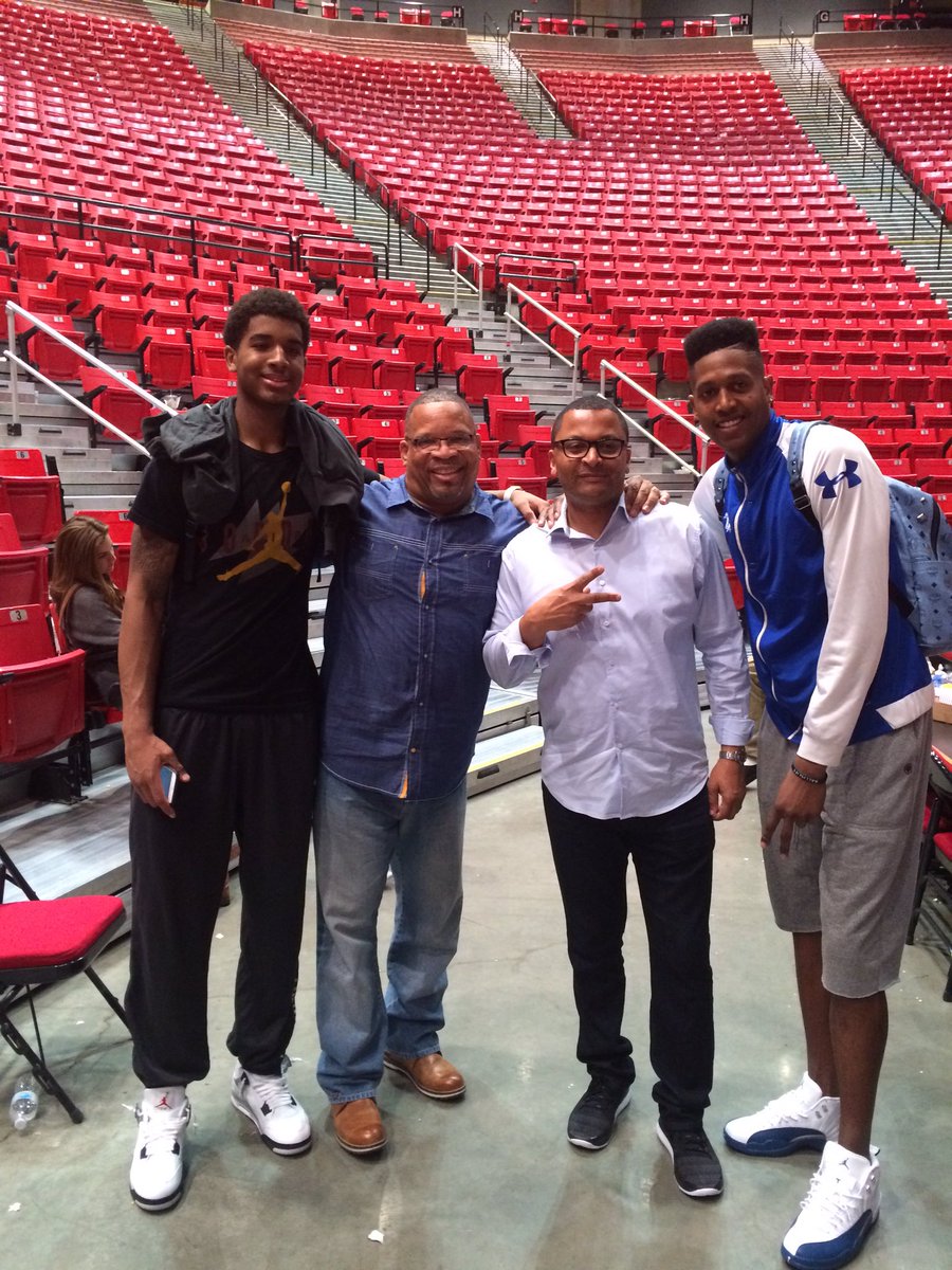 TeamSuperstarTS's tweet photo. @Quese_22 8th overall #2016NBADraft &amp; a few on deck (@IceBiggie_GBWE &amp; @NoahBlackwell_3) #TSfam #TSStrong @LeRohnD https://t.co/PLVbpDIhqQ