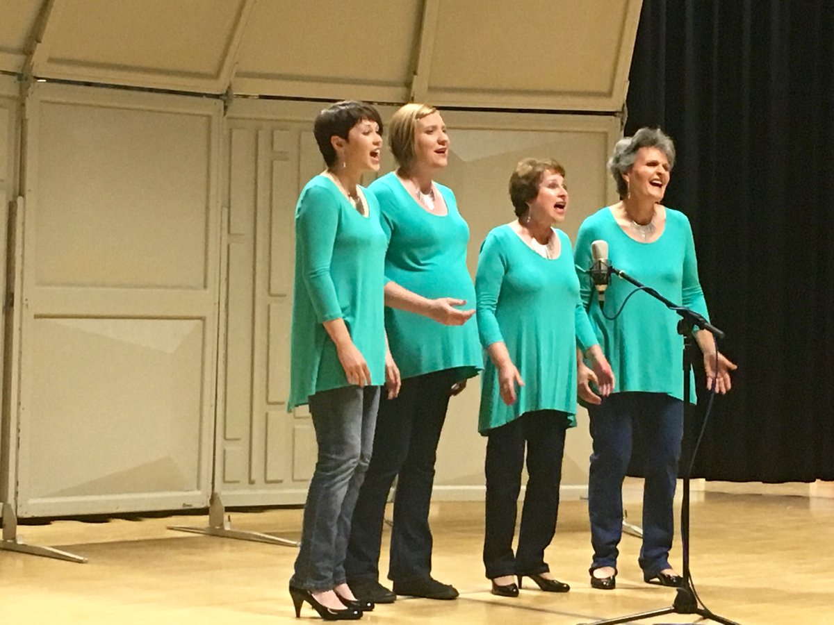 Quartet 31, In Accord from Welwyn Harmony sing Dream a Little Dream &amp; If I Give My Heart to You #LABBS16