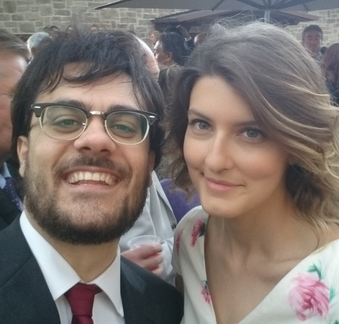 timoteocarpita's tweet photo. Con sorellona Marzi da @ilibal e @leogiuli SPOSI!Con @SerenaBertini in collegamento streaming #marriage #collemancio https://t.co/NX7FemNWOB