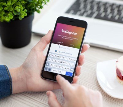 wired_ir's tweet image. اینستاگرام به زودی کپشن‌ها و کامنت‌های کاربران را برای شما ترجمه خواهد کرد wired.ir/r90xh