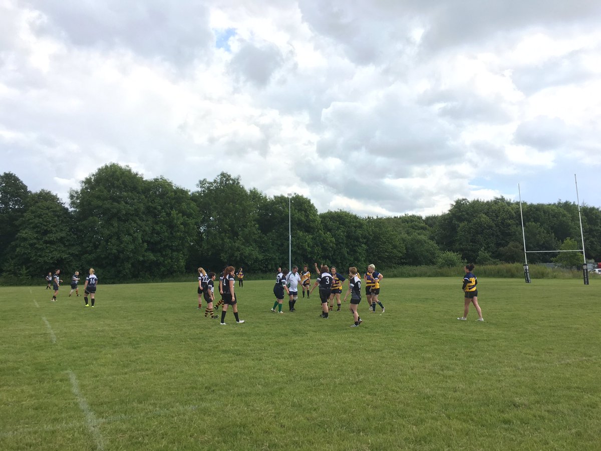 Opportune game of 10s for the ladies