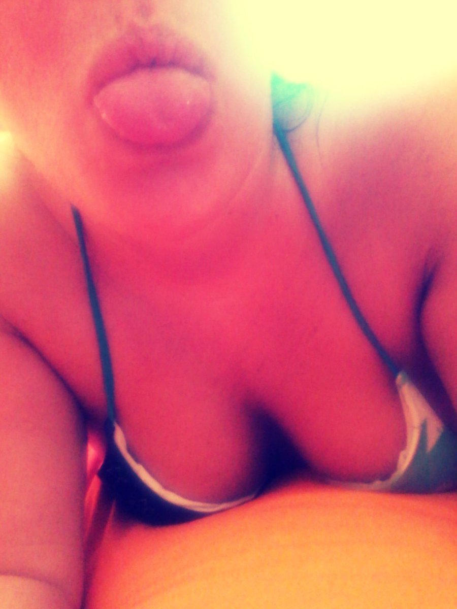 elle_tits's tweet photo. It's sun time :) #tits https://t.co/uAI62B5wAO