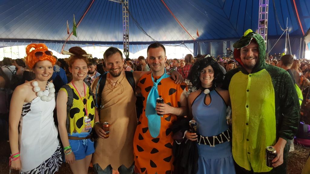 Chappers_L's tweet photo. #johnpeelstage2016 having a yaba daba do time. https://t.co/i5PcQjaITX