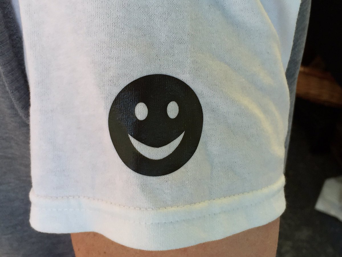 cookieyumchi's tweet photo. Come be happy too today! @Nettelhorst 8am-2pm https://t.co/jCO0sGWOpo
