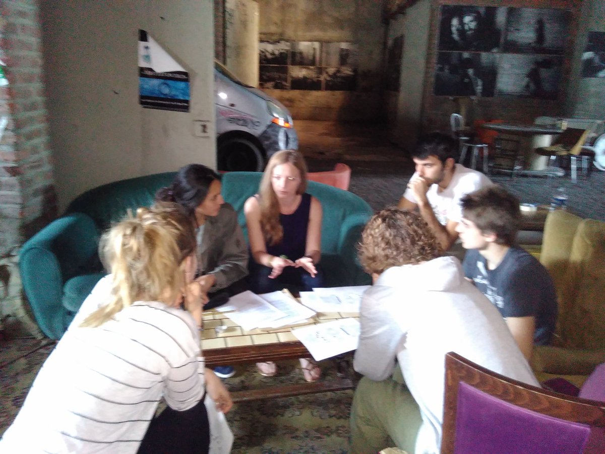 VictorVauquois's tweet photo. Ça bosse dur à @alternatiba75 pour construire un nouveau village en 2017 ! #climate #ChangerLeSysteme https://t.co/xyiOVpBr5r