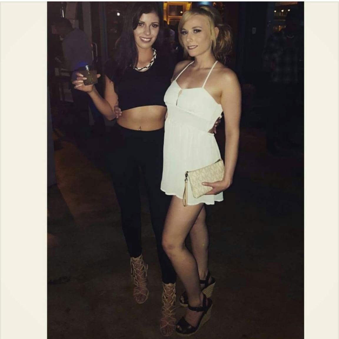 Alivia_B_model's tweet photo. Can't believe I live in Niagara Falls now. Great night #Falls #Jacks #girlsnight  ❤ https://t.co/Nwt525WuUD