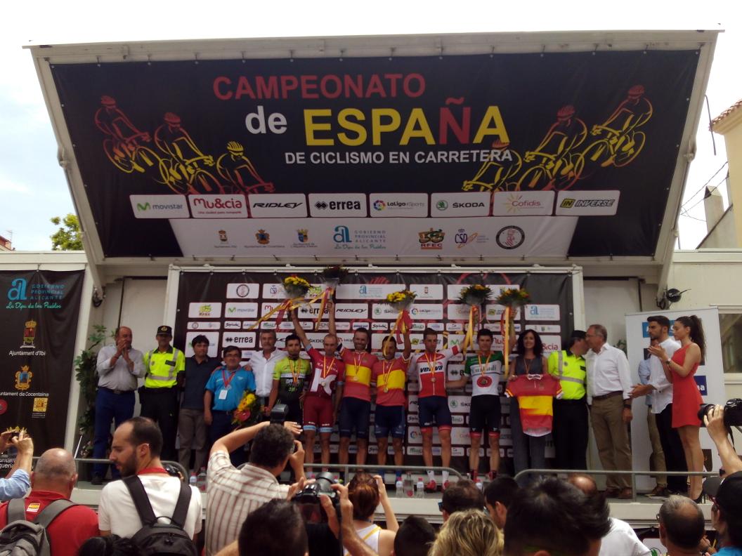 CCTarongers's tweet photo. Imágenes del podium Elite con @julioA24 como subcampeón de España, Enhorabuena! #Controlpack2016 #ControlpackBadia https://t.co/dAXY0QtlTQ